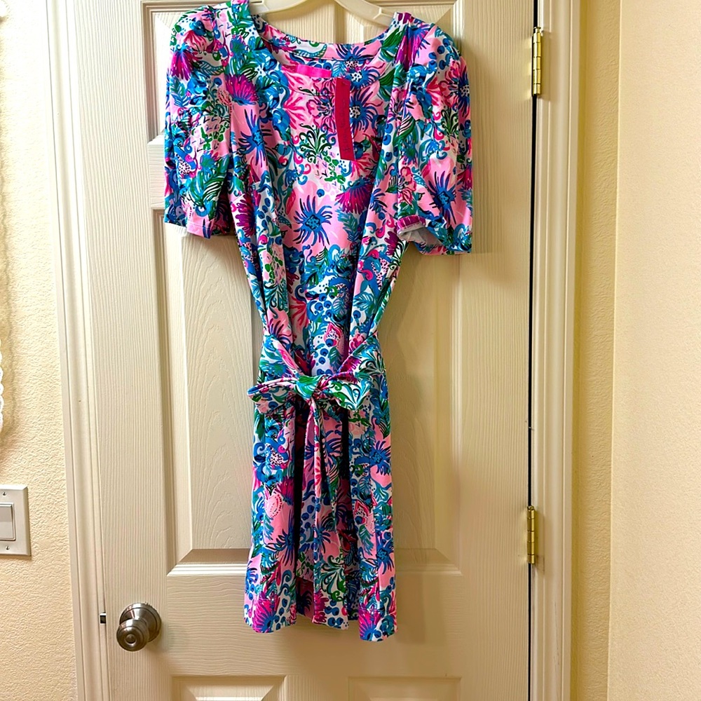 Lily Pulitzer Dress. Multi Colored Size L Runs a Size Small. New with Tags
